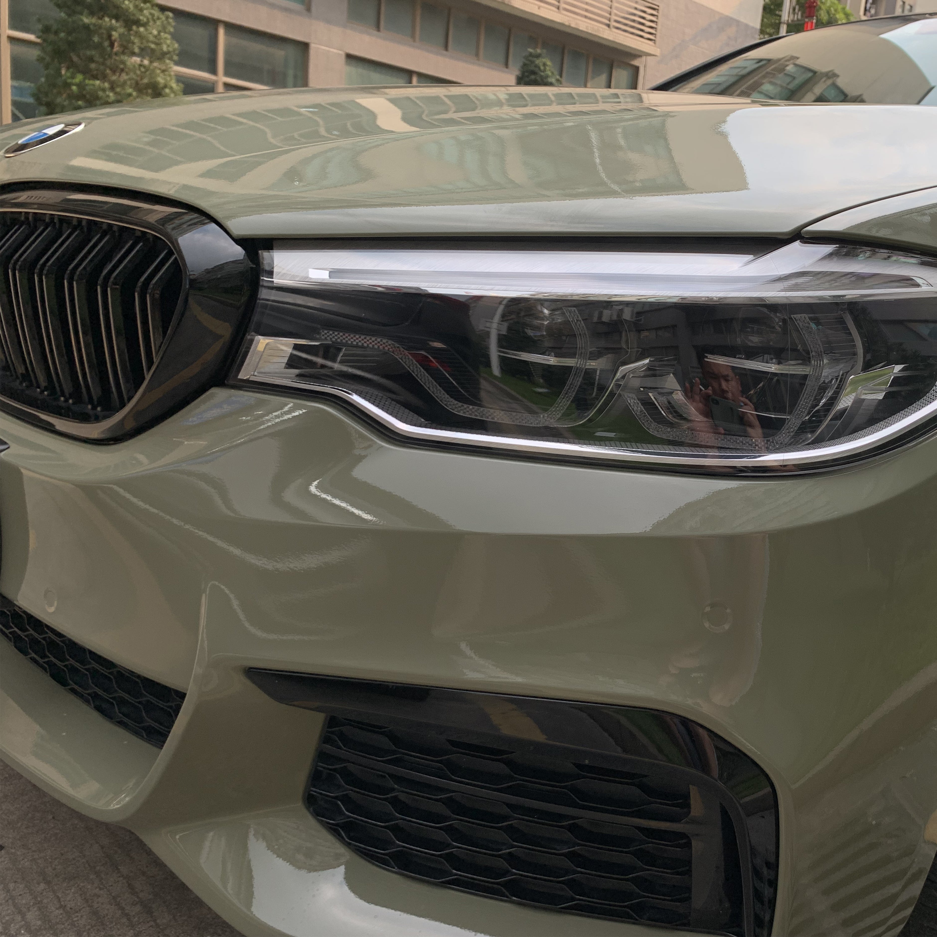 BMW 5 Series Gloss Army Green Wrap 202304