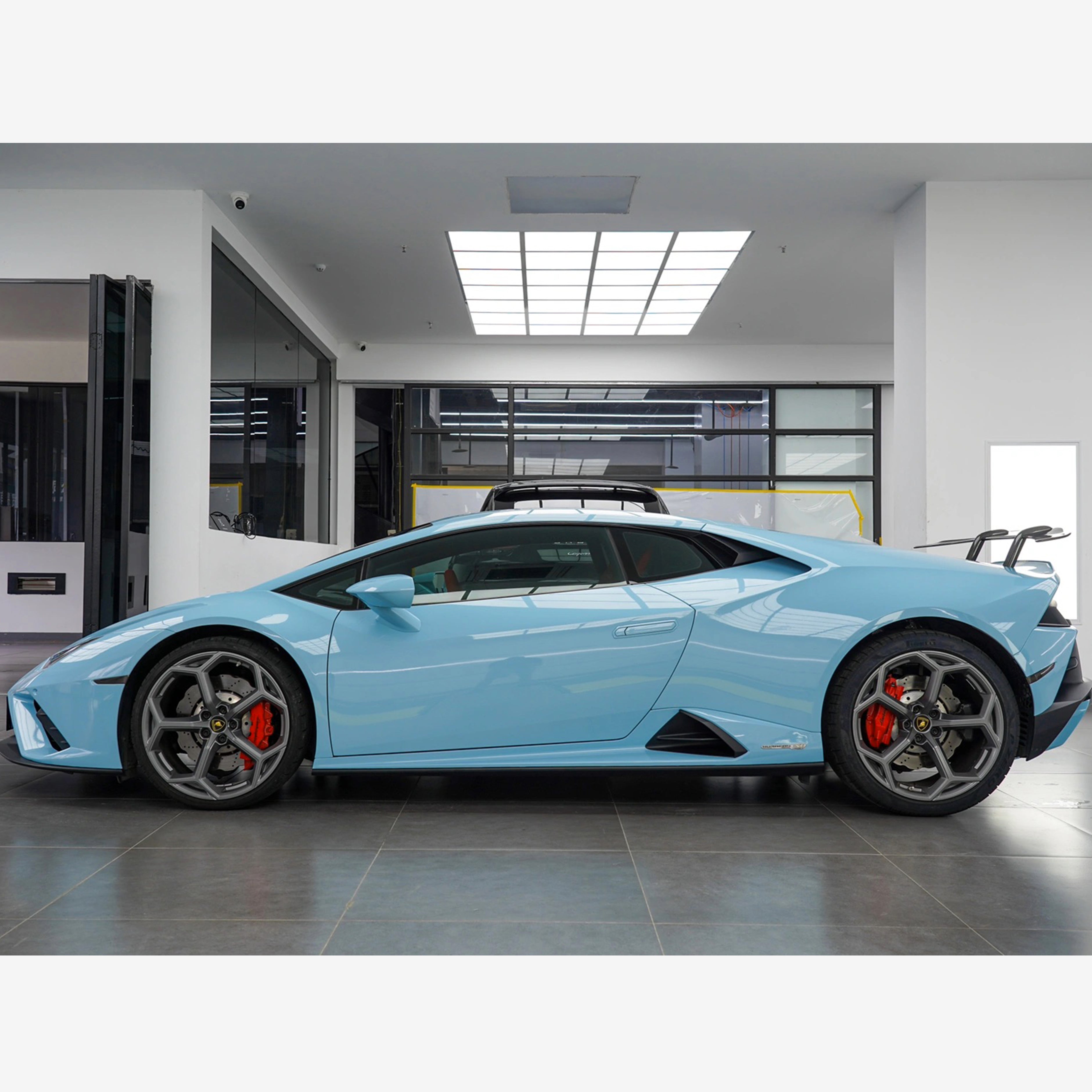 Lamborghini Huracan Evo Gloss Sea Breeze Blue Vinyl Wrap 03