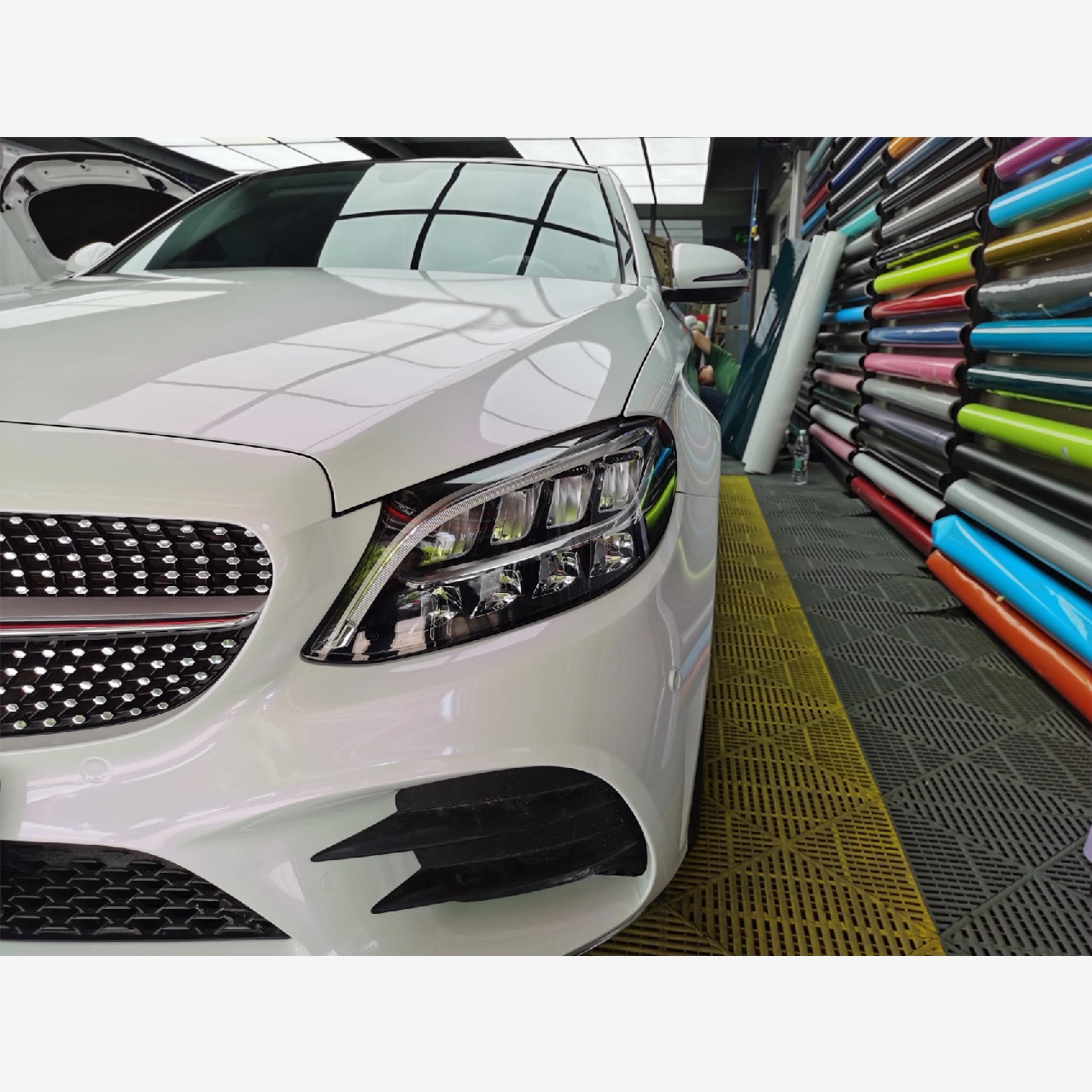 Mercedes-Benz C-Class Matte Pearl White To Purple Vinyl  04