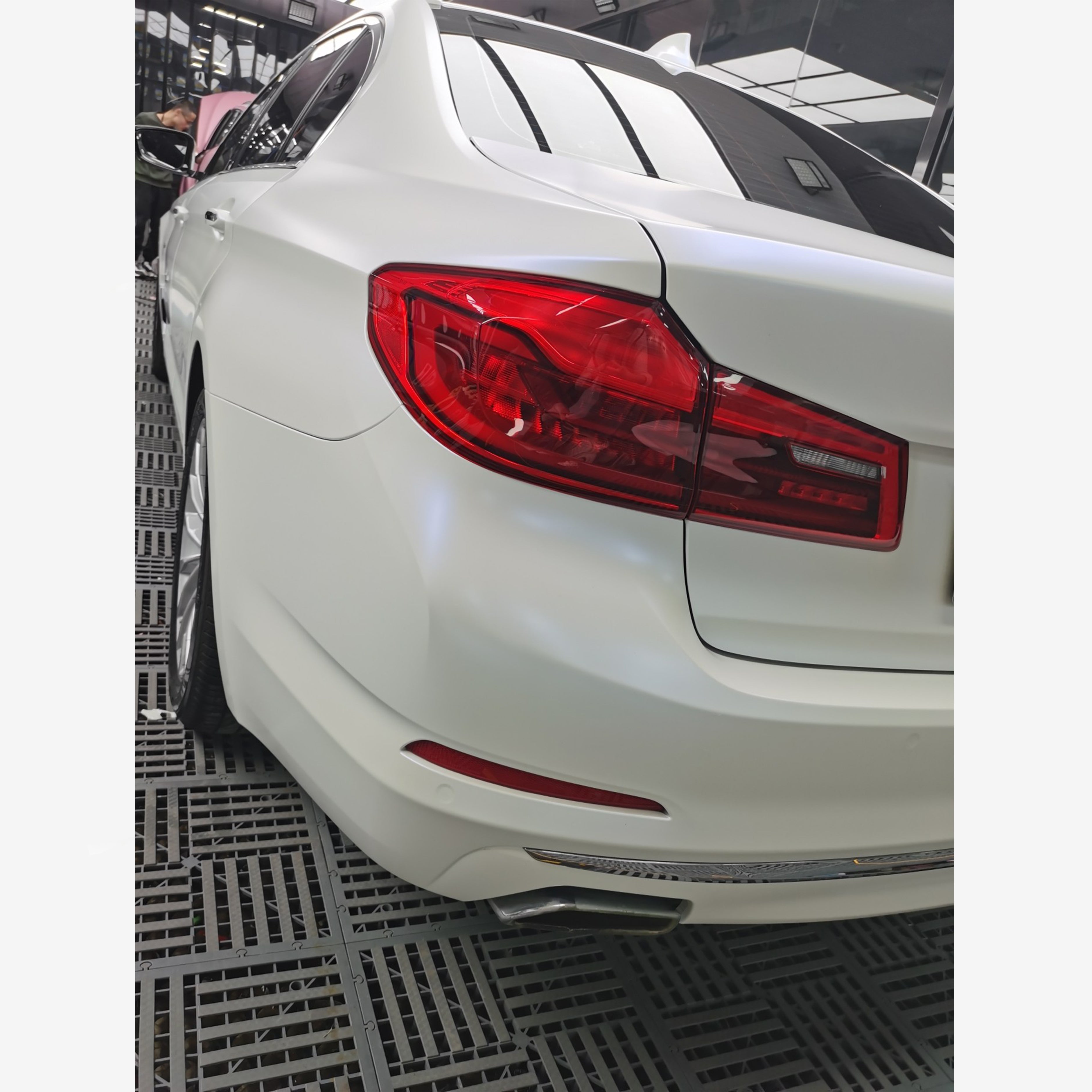 BMW 5 Series Vehicle Vinyl Matte Pearl White To Blue Wrap 03