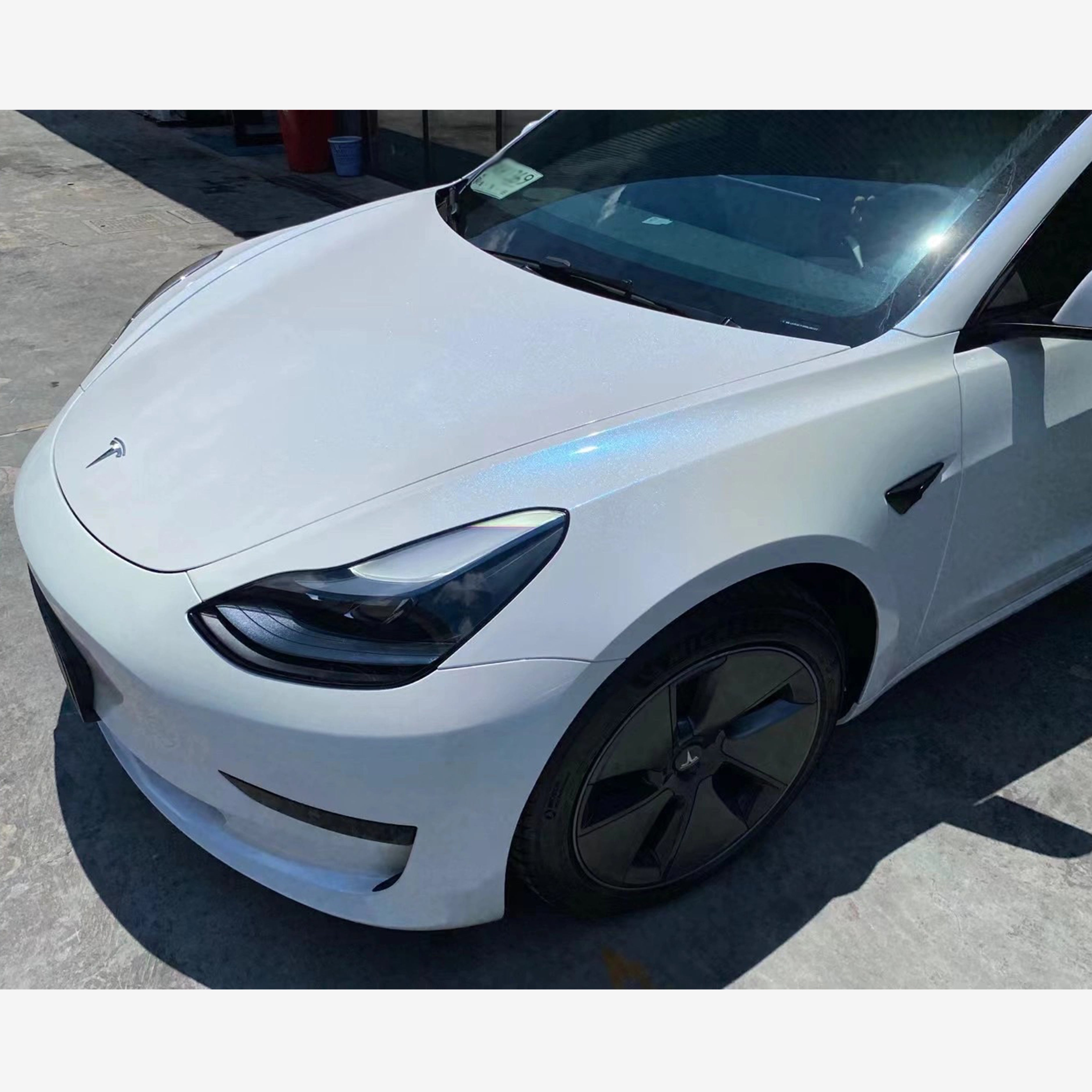 Tesla Model Y Diamond Gloss White To Blue Vinyl Wraps 02