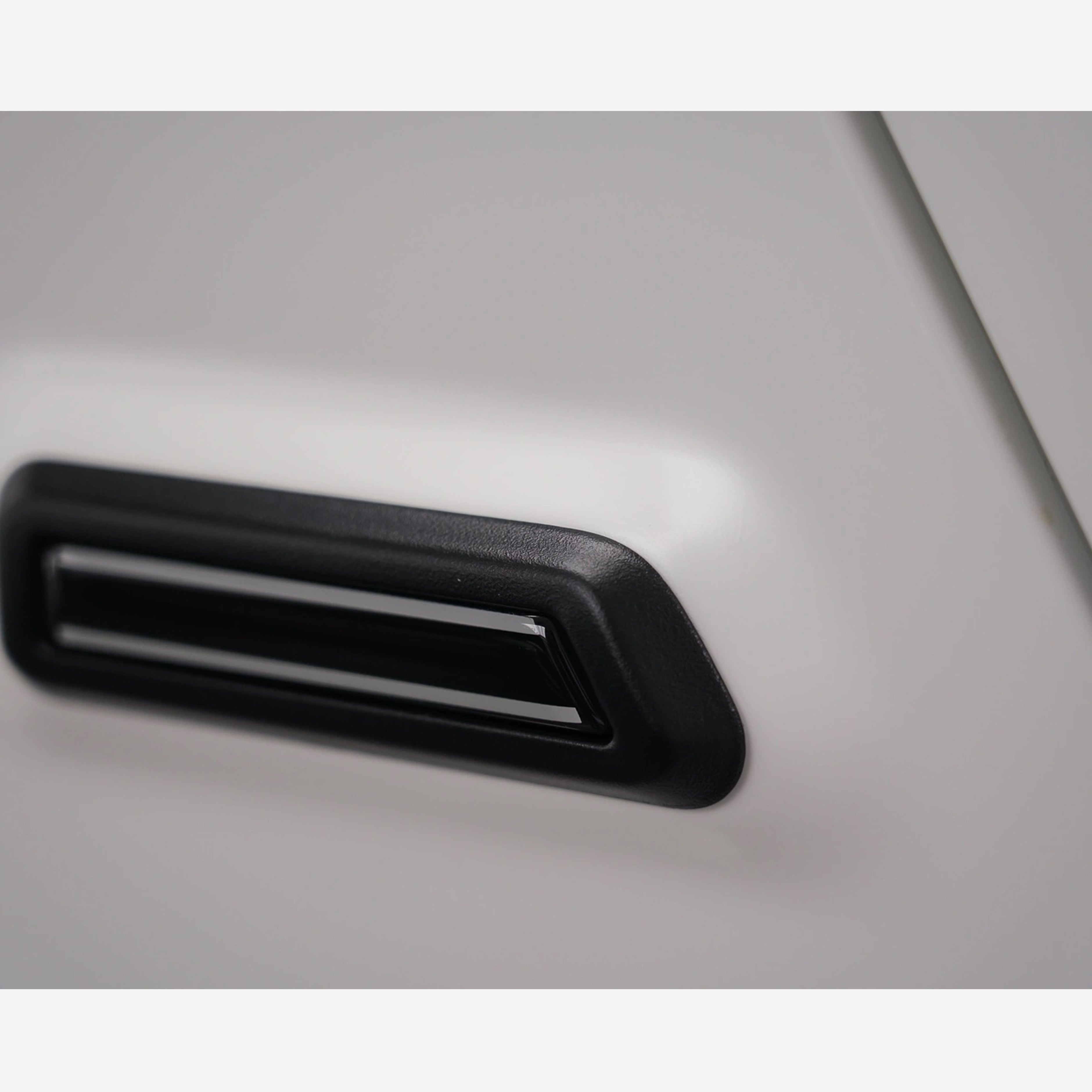 Super Matte White Vinyl Wrap 202306