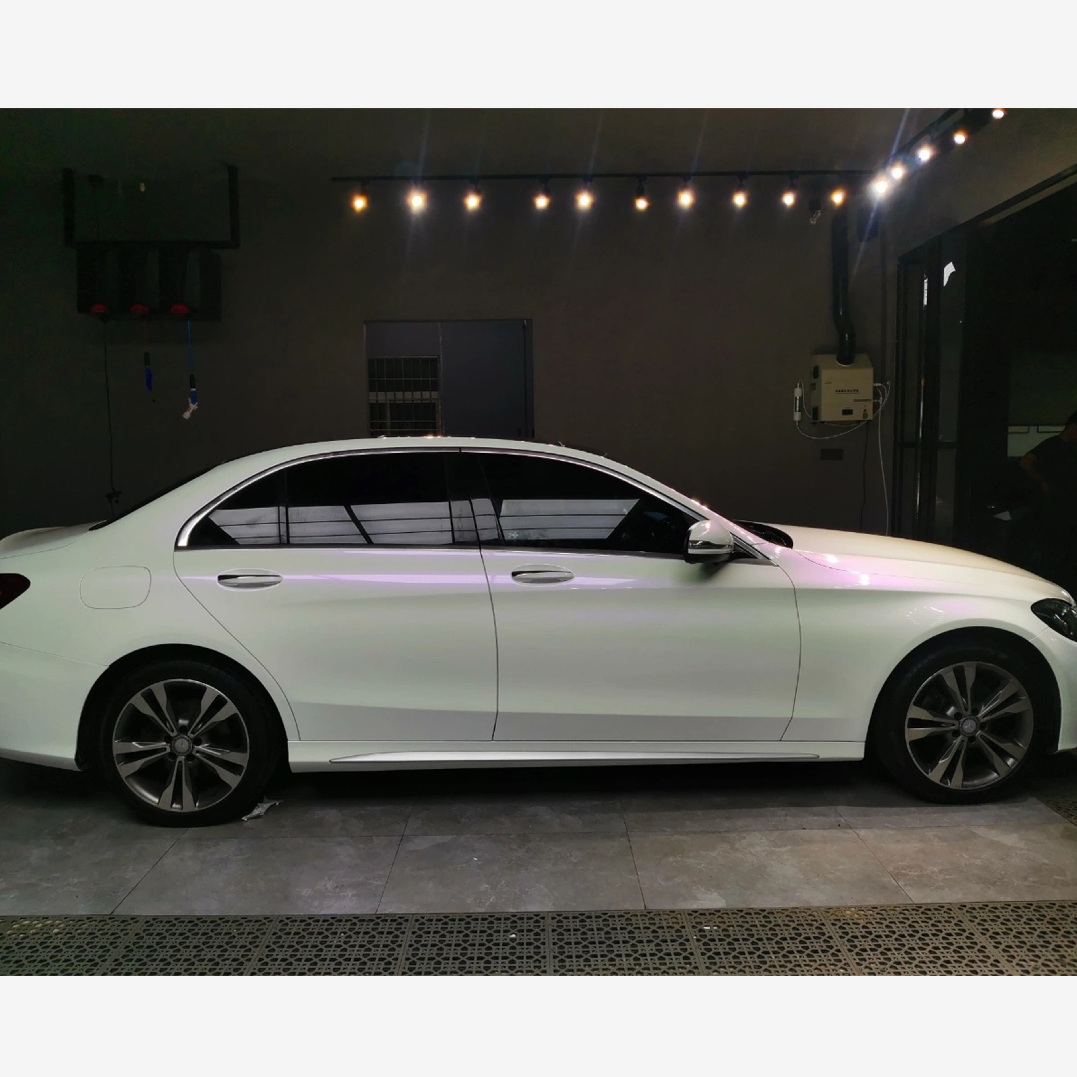 Gloss Diamond White Purple Vinyl Wrap 202305