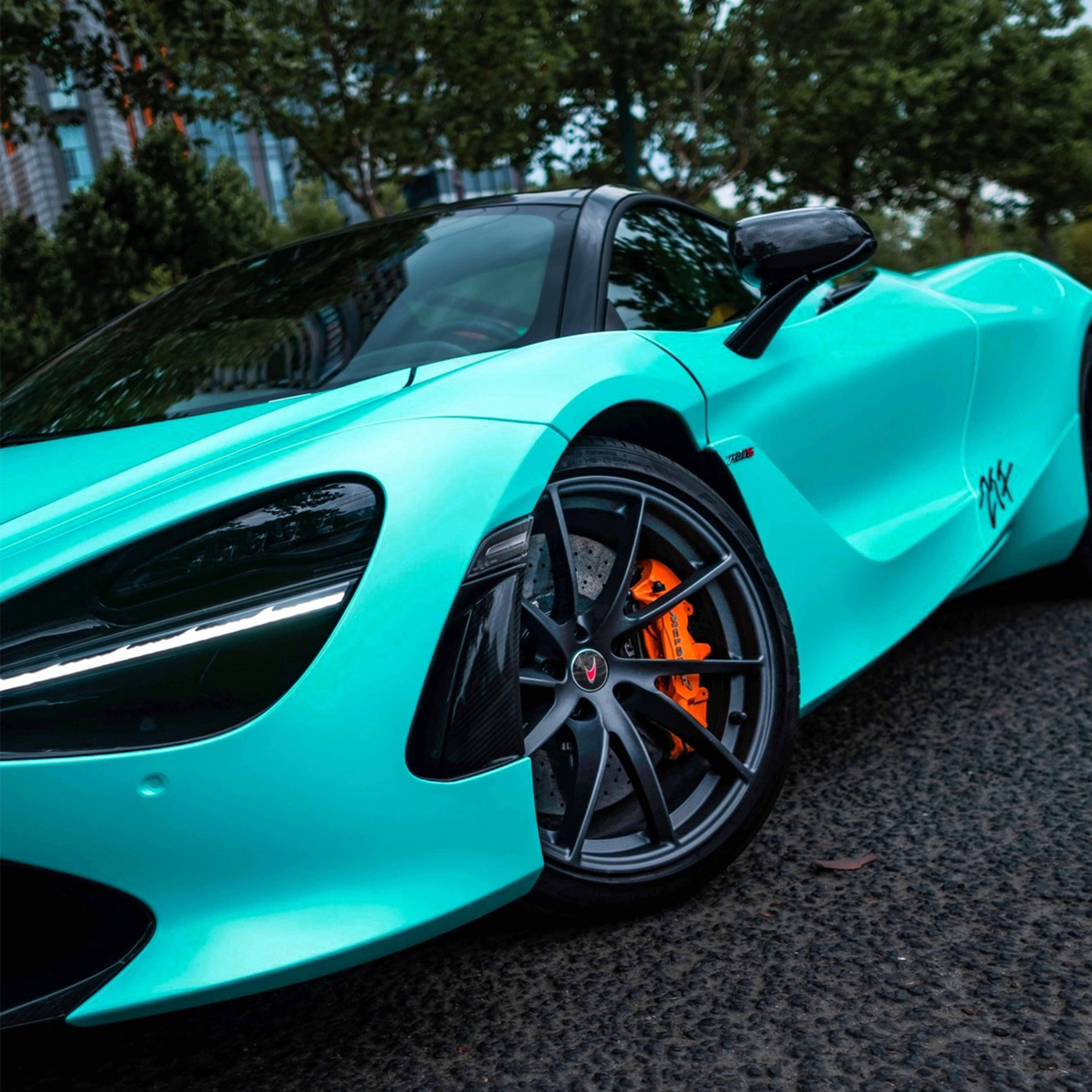 McLaren Satin Metallic Tiffany Blue Car Wrap 202301